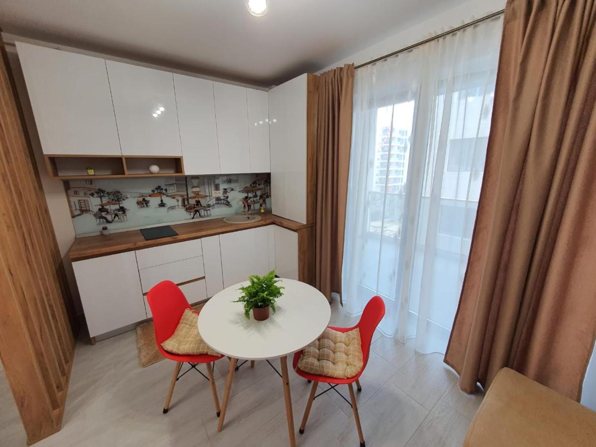 Listone' Apartment 12 Mamaia Nord Navodari Exterior photo